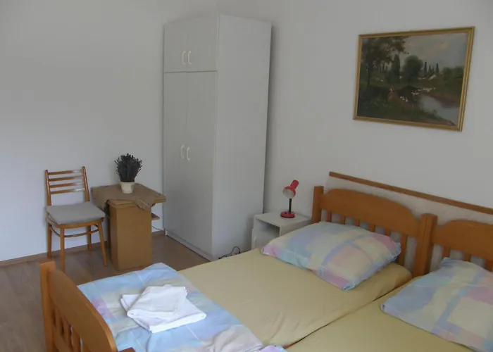 Ilona Vendeghaz Pensjonat Balatonszabadi Fürdőtelep